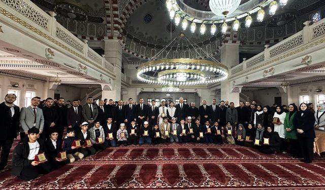 Hakkari'de imam hatipli gençler yarıştı