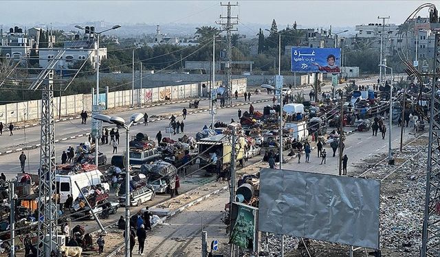 İşgalciler, Gazze'de evlerine dönmeyi bekleyenlere ateş açtı