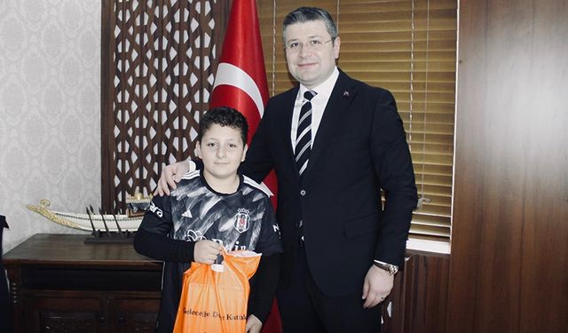 İnebolu Kaymakamından Diyanet gençliğe hediye