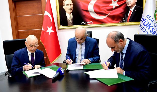 Malatya Söğütlü Camii'nin yeniden inşası için protokol imzalandı