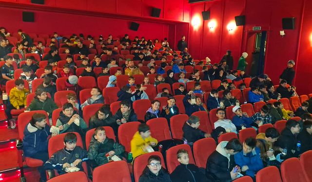 Müftülük, gençleri sinemada buluşturdu