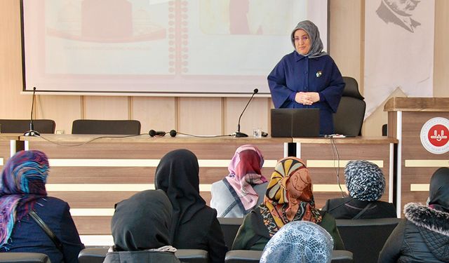 Karabük'te umreciler bilgilendirildi