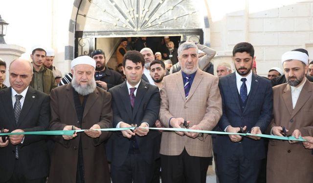 Yeşil Kubbe Camii dualarla açıldı