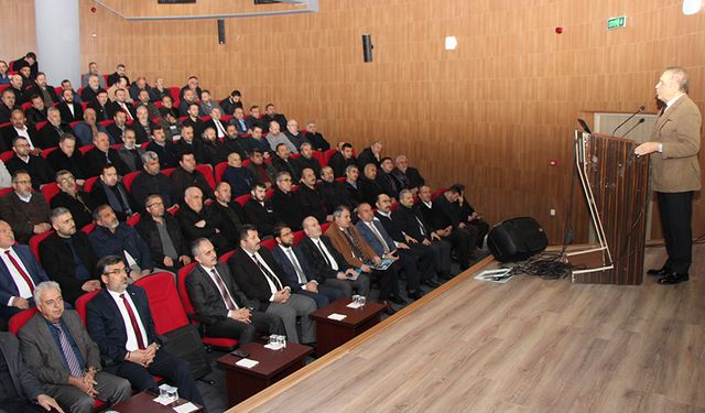 Amasya'da dijital dünyada dini değerlerin önemi konuşuldu