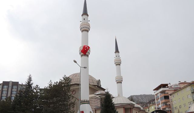Çankırı Bademlik Camii’nin minarelerinde yeniden ezan sesi yükseldi