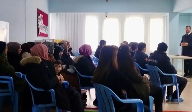Müftülük, velilere yönelik seminer düzenledi