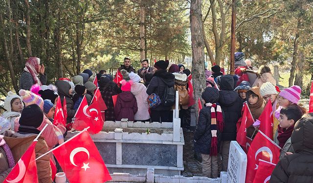 Hocalar'da öğrencilerinden şehitlere vefa örneği