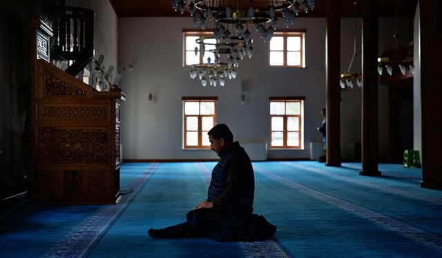 Tarihi Ağcabey Camii'nde ilk teravih kılınacak