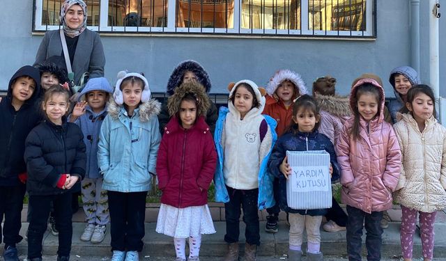 Sarayköy'de minikler depremde yıkılan camilerin onarımına destek oldu