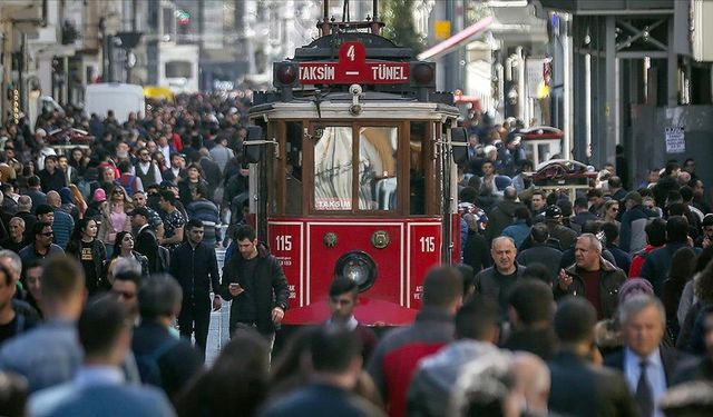 Türkiye'nin nüfusu 292 bin 567 kişi artarak 85 milyon 664 bin 944 oldu