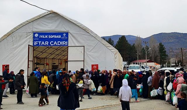 TDV Gölbaşı'nda iyilik sofrası kurdu