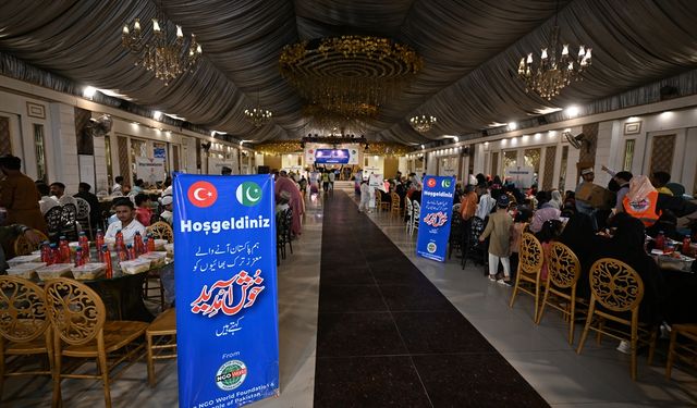 Türkiye Diyanet Vakfı, Pakistan'da iftar programı düzenledi