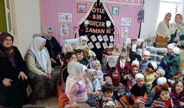 Anamur'da miniklerden "Yaşlılar Haftası" etkinliği