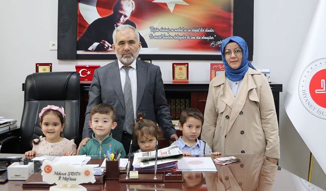 Minikler harçlıklarını Gazze'ye bağışladı