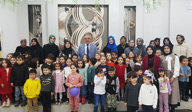 Bayburt’ta minik öğrenciler iftar sofrasında buluştu