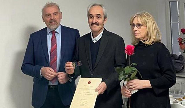 Unna Belediyesinden DİTİB Dernek Başkanı Koç'a üstün hizmet ödülü