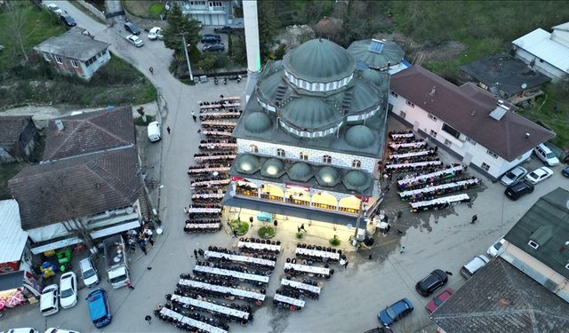 Düzce'de köylülerin iftar kazanı yarım asrı aşkındır birlik ve beraberlik için kaynıyor