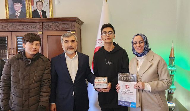 Liseli öğrencilerden su kuyusu projesine destek