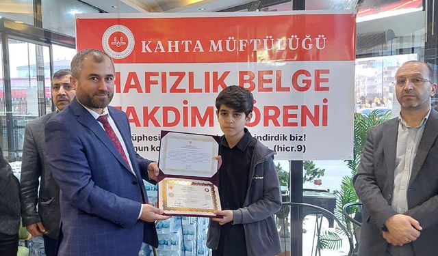 Kahta'da hafızlar belgelerine kavuştu