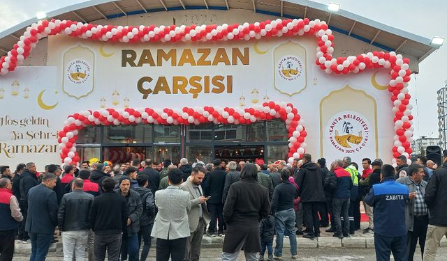 Kahta Ramazan Çarşısı'nda Diyanet Yayınları standı açıldı