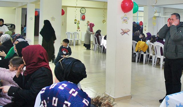 Aileler, Kur'an kursunda iftar etti