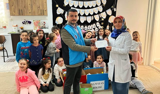 Karesi'de minikler Gazze’ye destek oldu