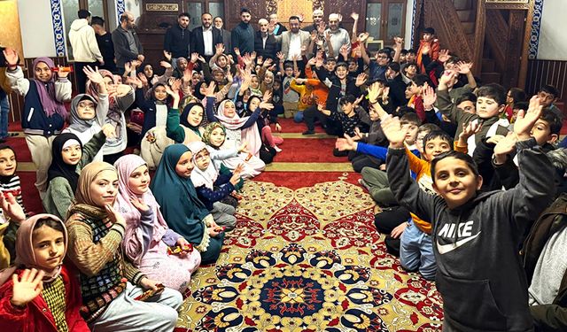 Kayseri'de camiler ramazanda çocuklarla şenlendi