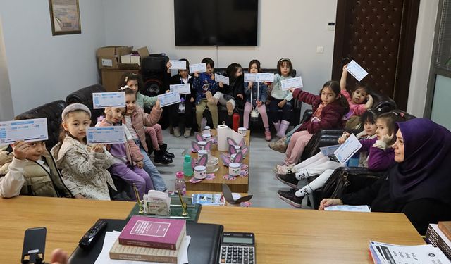 Denizli'de minikler iyilikte yarıştı