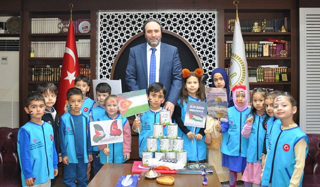 Alanyalı miniklerden Filistin'e destek