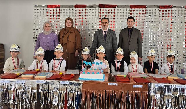 Erciş'te minikler Kur’an’a geçiş sevincini yaşadı