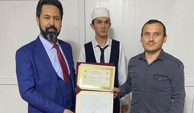 Espiye’de hafız öğrenci belge sevinci yaşadı