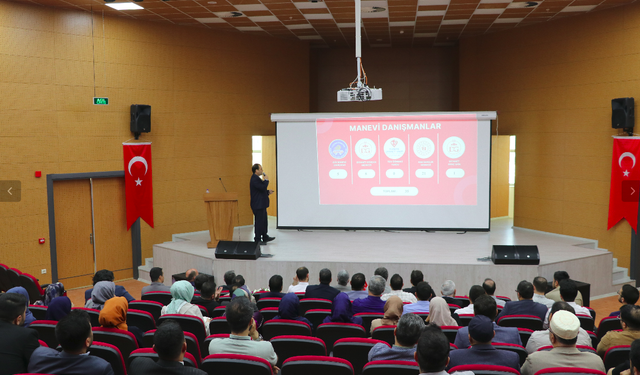 Şanlıurfa'da gençlere yönelik faaliyetler ele alındı