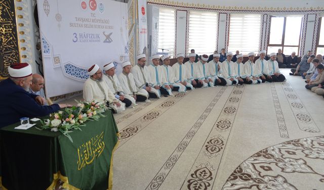 Tavşanlı'da hafızlar icazet aldı