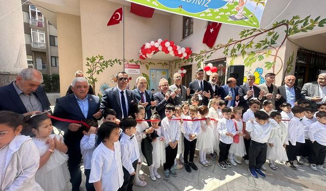 Ataşehir'de Tebessüm 4-6 Yaş Kur'an kursu dualarla açıldı