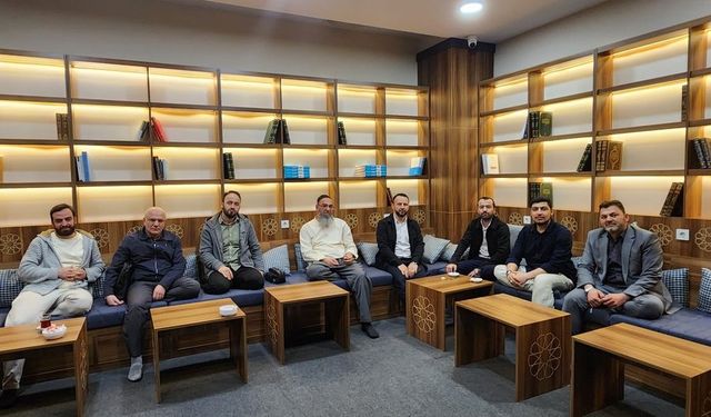 Bahçelievlerde din görevlileri kitap okumada buluşuyor