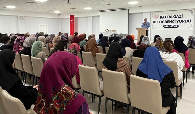 Prof. Dr. Ateş: Müslüman olmamız neyi gerektirir?