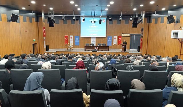 Başkan Yardımcısı Martı, Bingöl'de din görevlileriyle buluştu