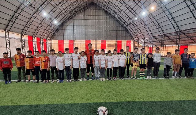 Bitlis'te çocuklar camiye alıştırmak için sosyal etkinlikler düzenleniyor