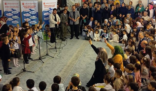 Çorum'da minikler yıl sonu heyecanı yaşadı