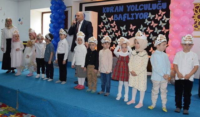 Minik öğrenciler Kur’an öğrenmenin sevincini yaşadı