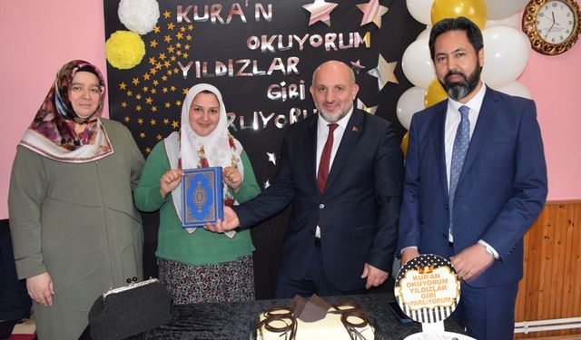 Espiyeli kadınlar Kur’an öğrenmenin sevincini yaşadı