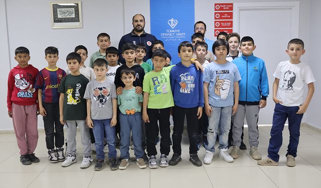 Zaralı gençlerden Filistin'e destek