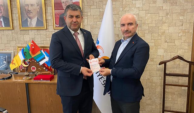 Gediz Belediye Başkanı'ndan TDV'ye destek