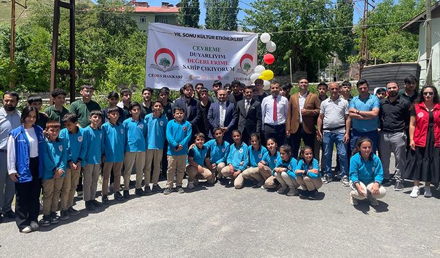 Hakkari'de duyarlı gençler yıl sonu etkinliğinde bir araya geldi