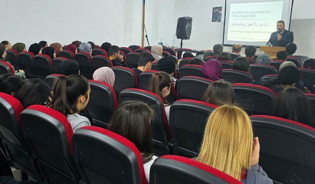Hocalar'da eğitim konferansları düzenleniyor