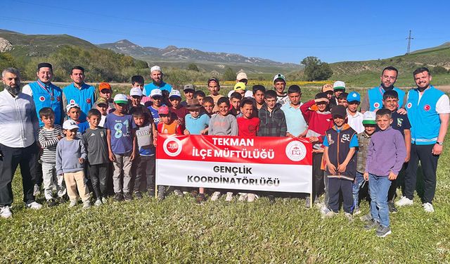 Tekman’da gençler piknikte buluştu