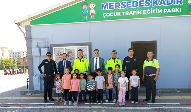 Yazıhanlı miniklere uygulamalı trafik eğitimi verildi