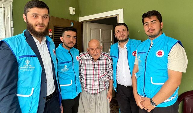 Adana'da "Büyüklere Vefa Zamanı"