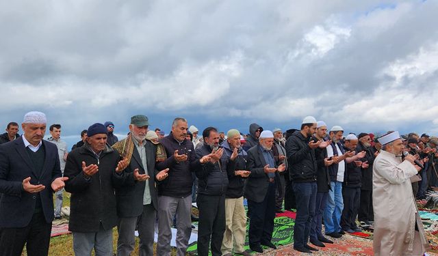 Türkmenbaba Yaylası'nda yağmur duası yapıldı