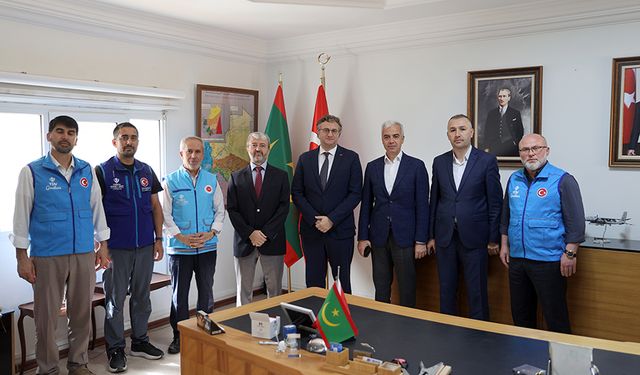 Türkiye Diyanet Vakfı heyeti, Nuakşot Büyükelçiliği Geçici Maslahatgüzarı Arabacı'yı ziyaret etti
